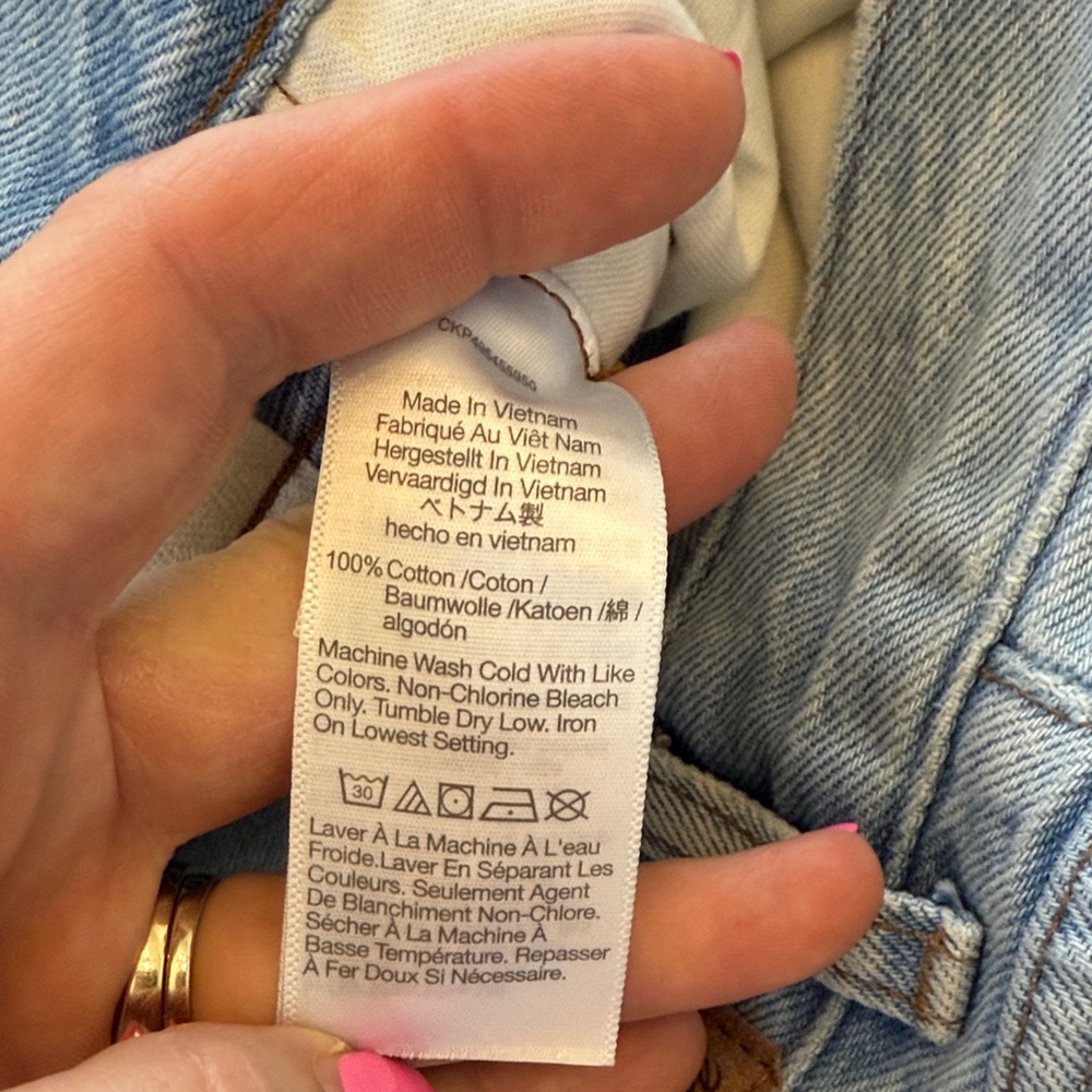 Madewell distressed low slung baggy jeans. Size 27 - Picture 3 of 8